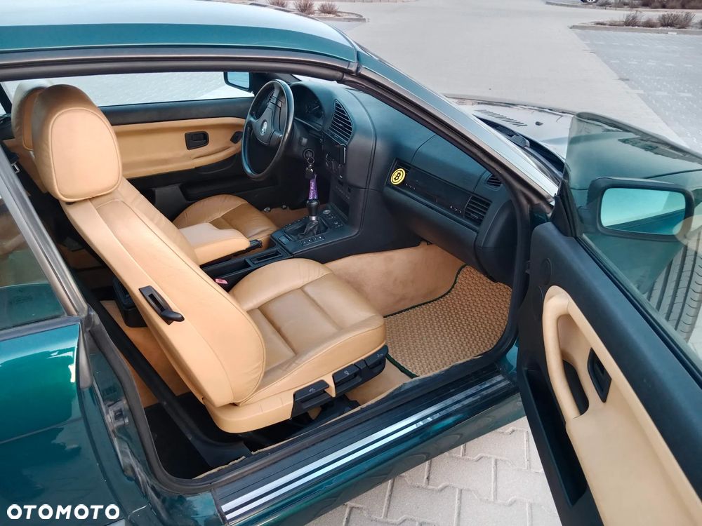 BMW Seria 3 318i - 10