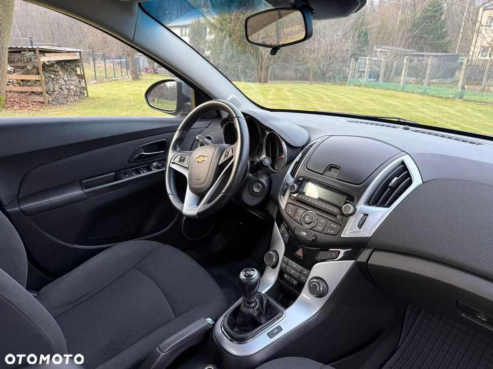 Chevrolet Cruze - 8