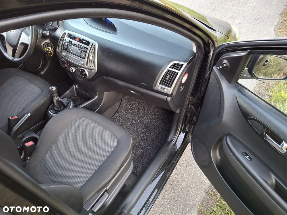 Hyundai i20 1.2 Intro Edition - 25