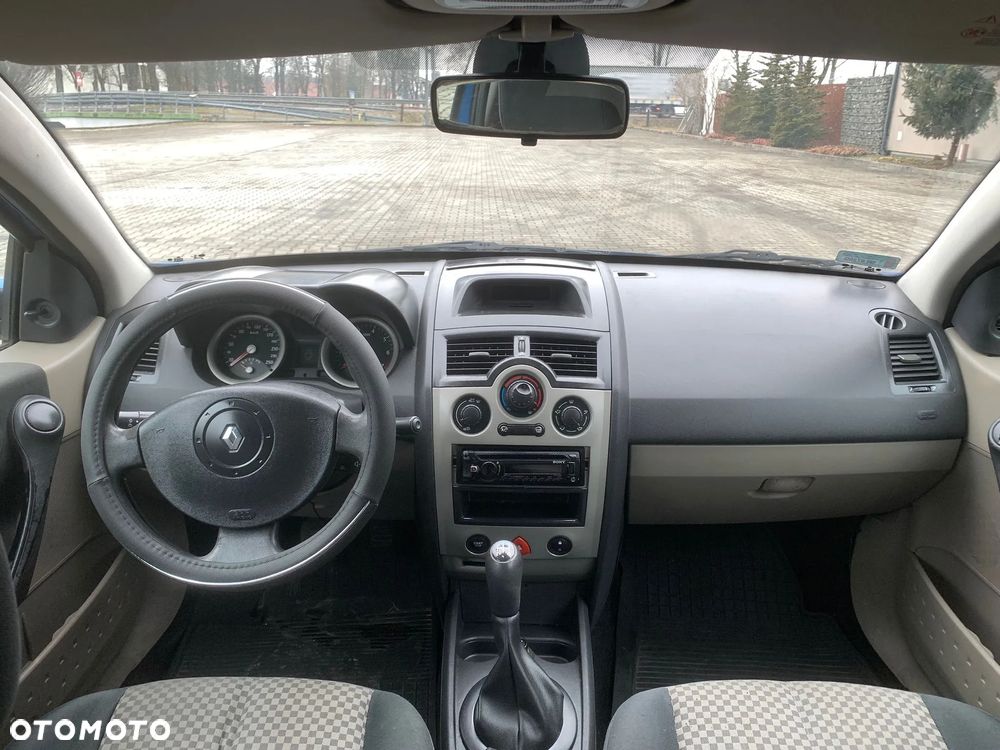 Renault Megane 1.6 Confort Dynamique - 9