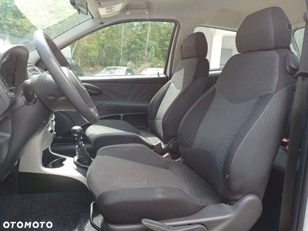 Fiat Punto - 7