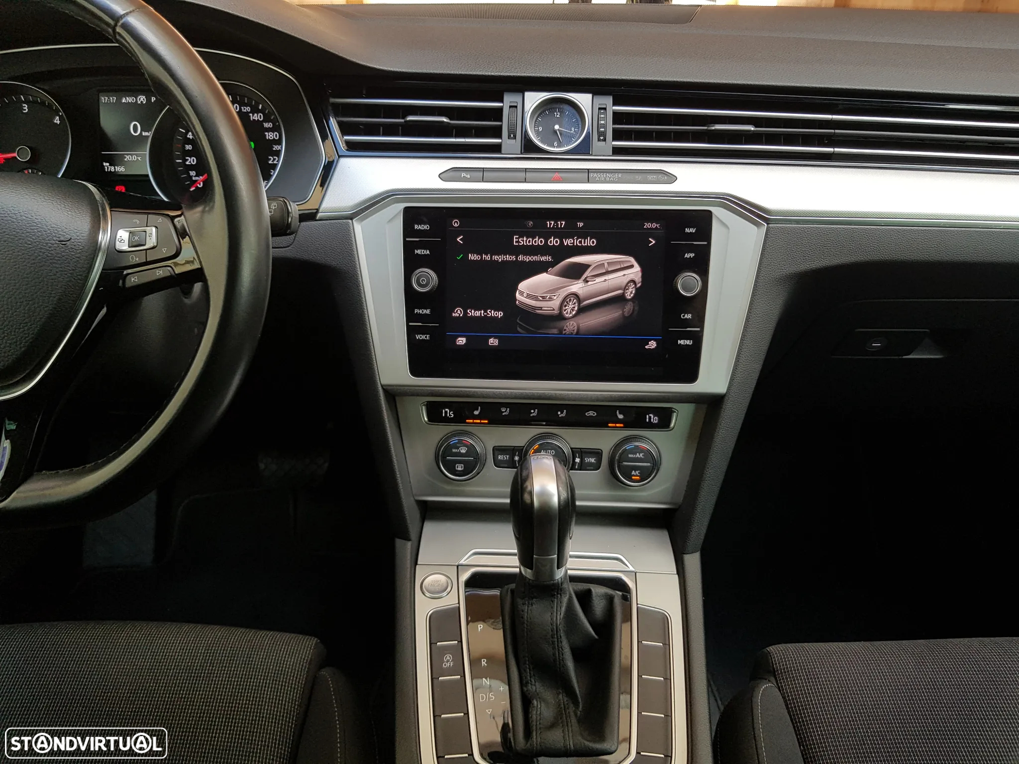 VW Passat Variant 1.6 TDI Highline DSG - 17