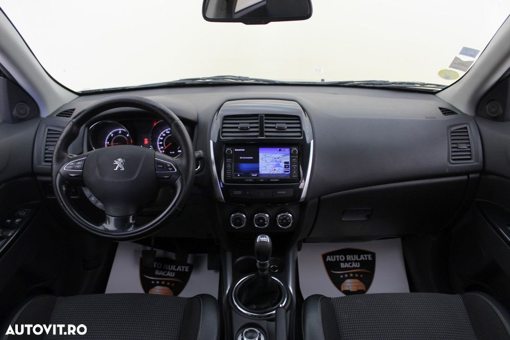 Peugeot 4008 - 8
