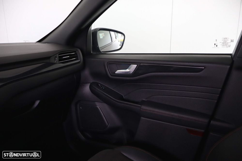 Ford Kuga 1.5 EcoBoost ST-Line X - 31