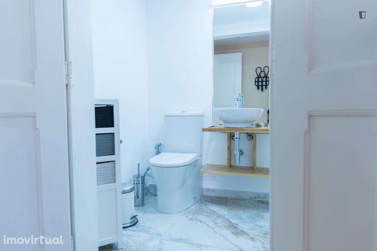 Apartamento com 1 quartos - localizado em Montes Claros Coimbra - Grande imagem: 4/22