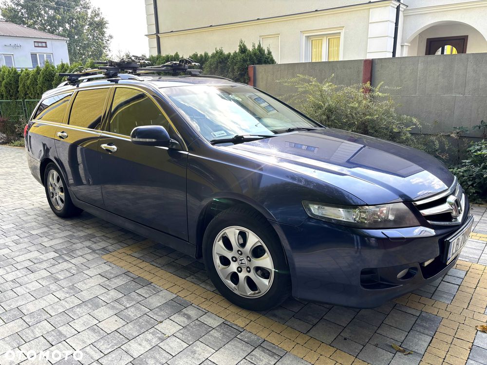 Honda Accord - 1