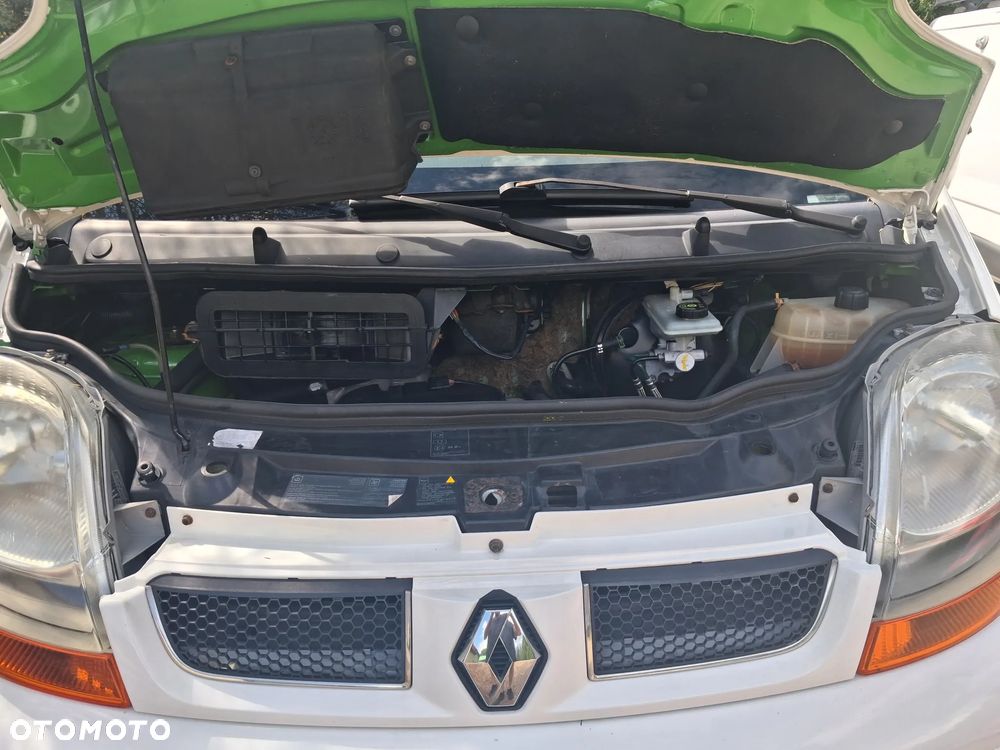 Renault Trafic - 12