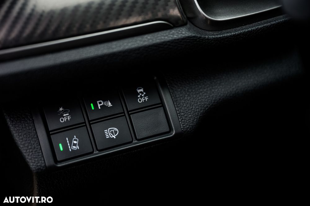 Honda Civic 1.5 VTEC Turbo Sport Plus - 23