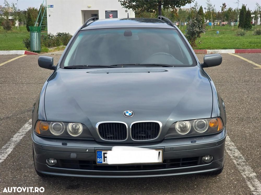 BMW Seria 5 525d Touring - 6