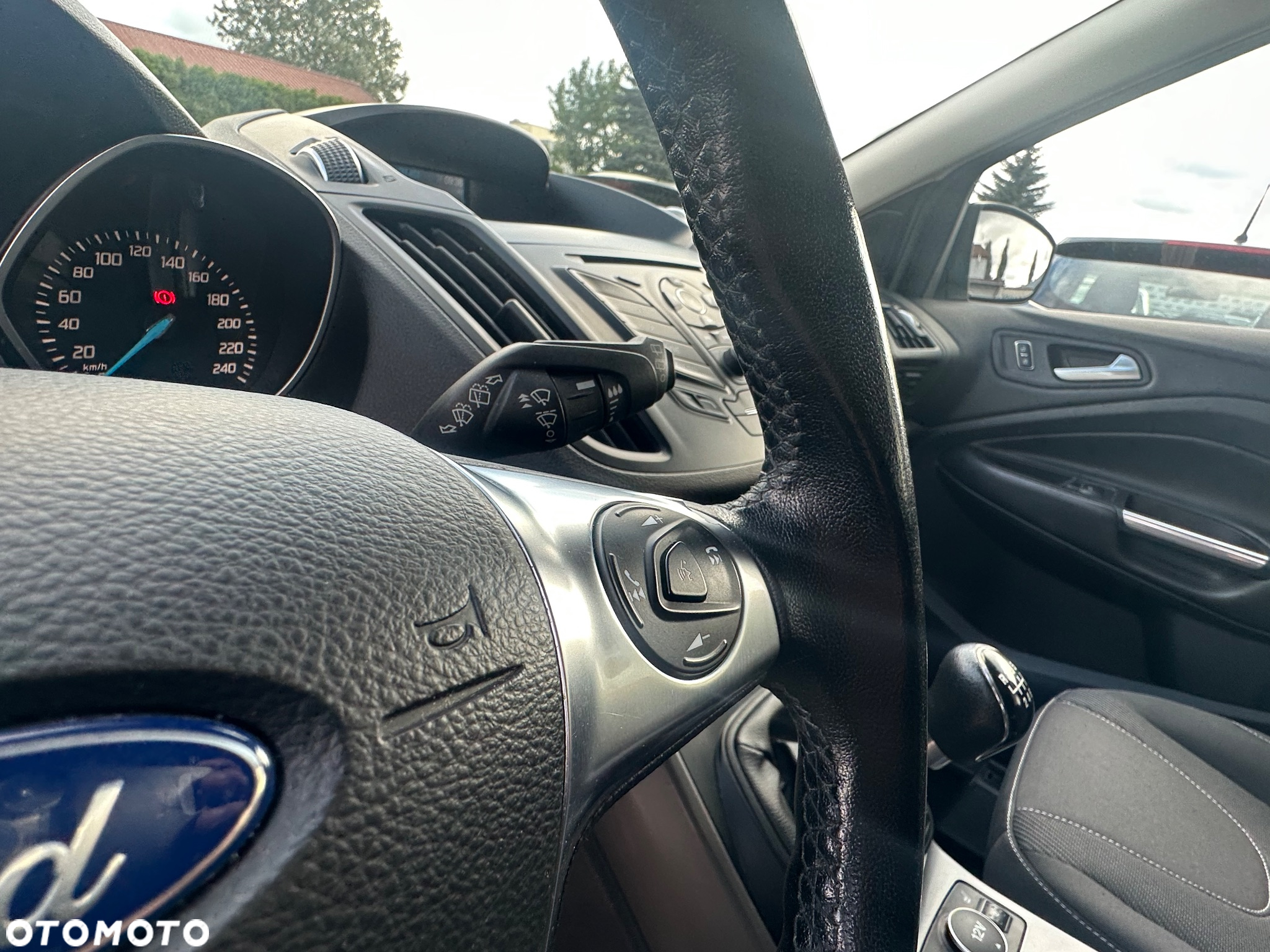 Ford Kuga 1.5 EcoBoost 2x4 Business Edition - 17