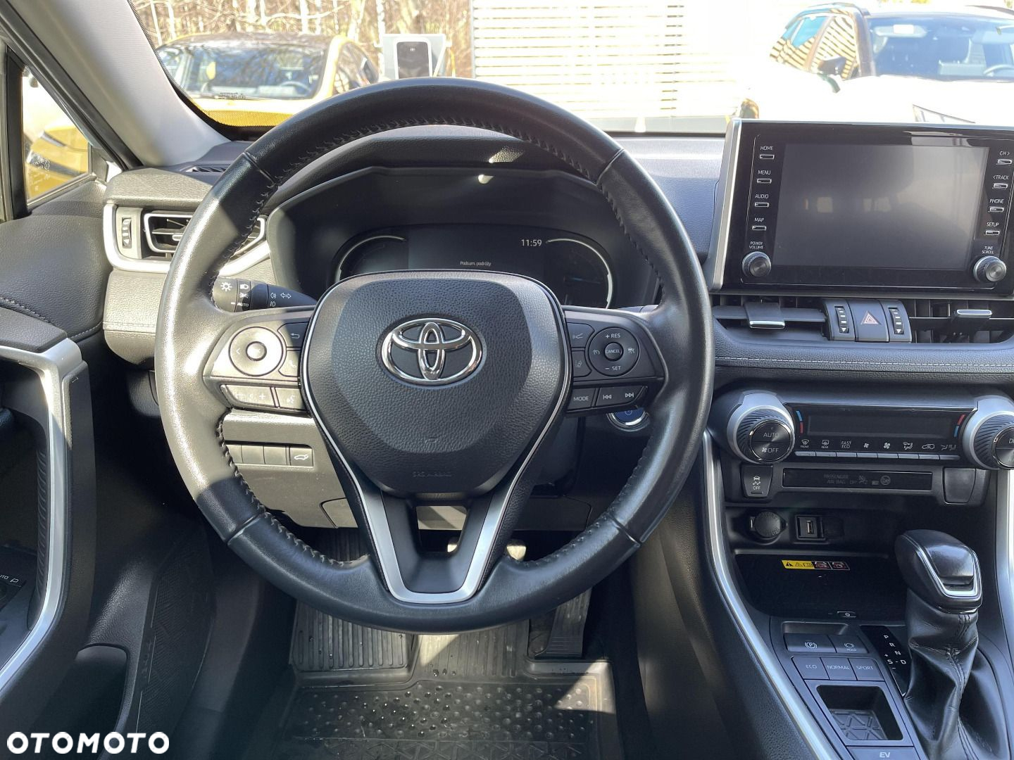 Toyota RAV4 - 11