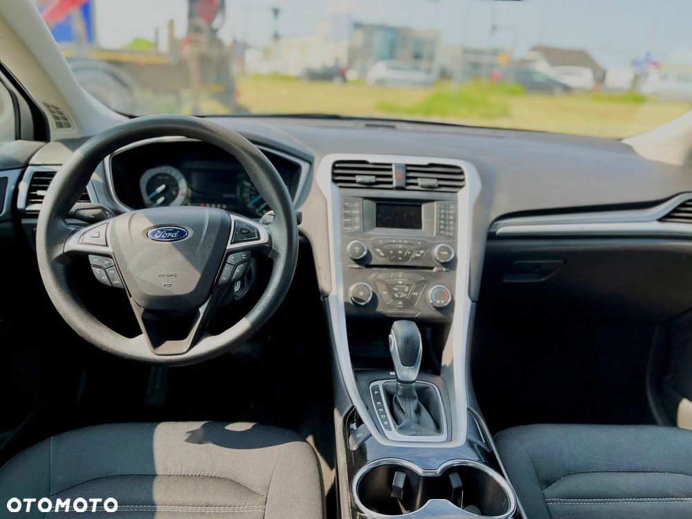 Ford Fusion - 8