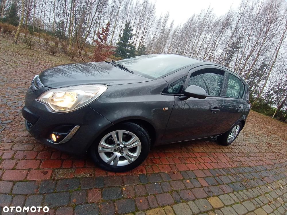 Opel Corsa 1.2 16V Cosmo - 3