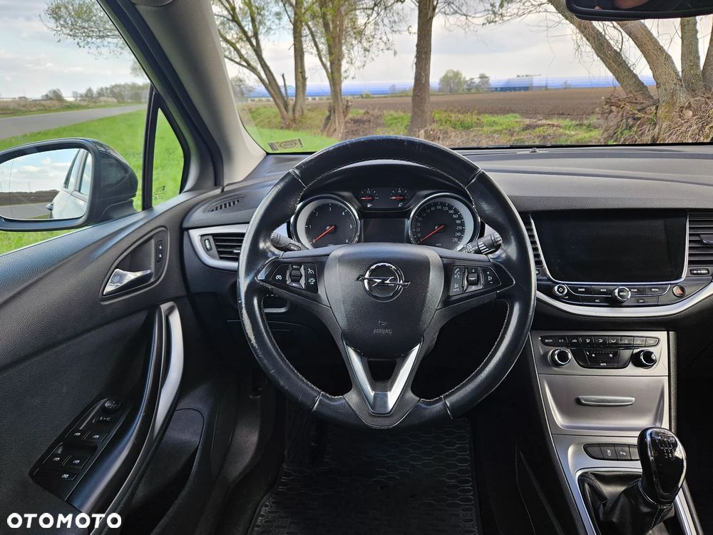 Opel Astra 1.6 CDTI Enjoy - 12