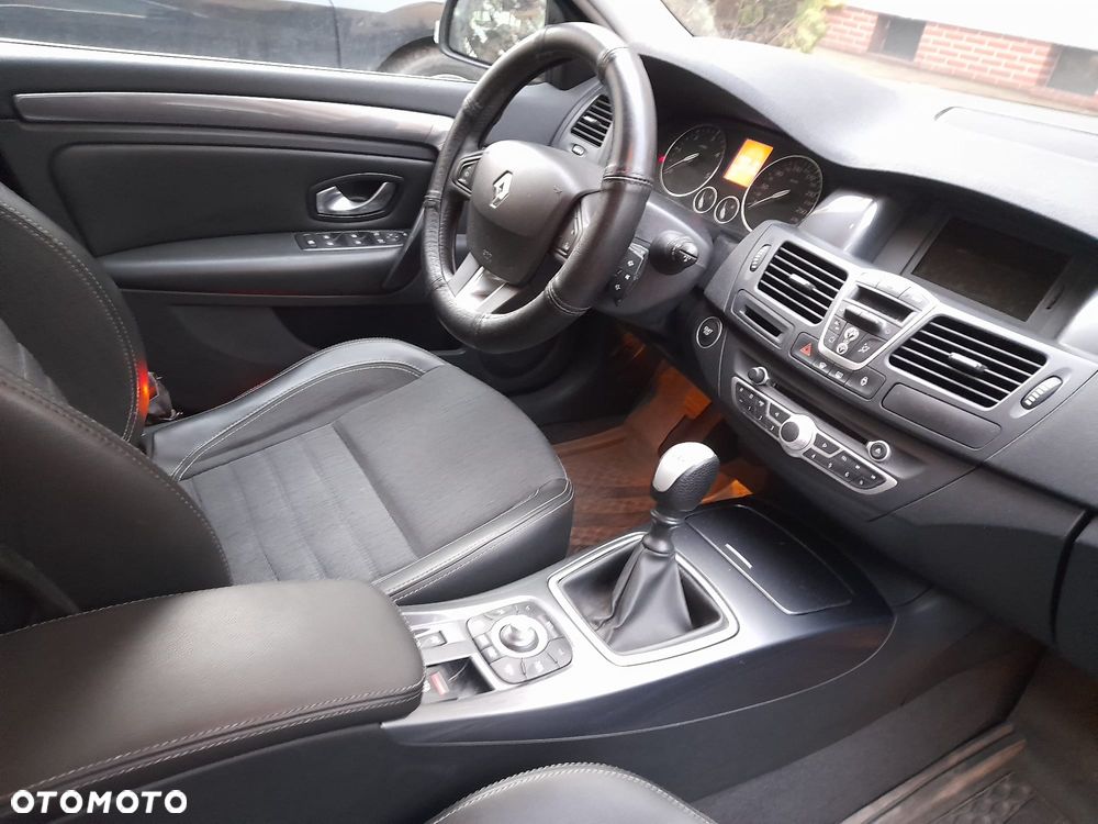 Renault Laguna 2.0 dCi Dynamique - 24