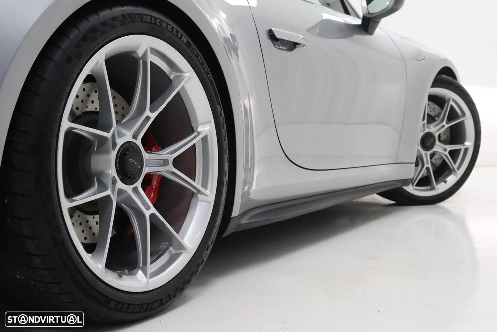 Porsche 911 (992) GT3 PDK - 8