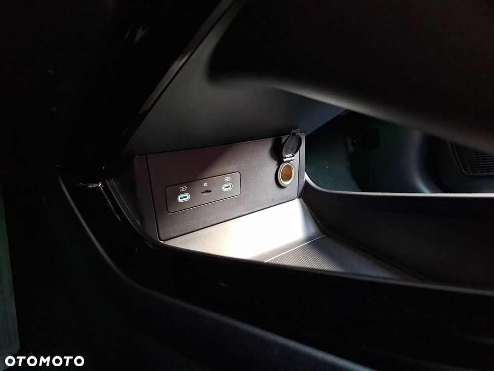 BYD Seal U 1.5T Design AWD - 29