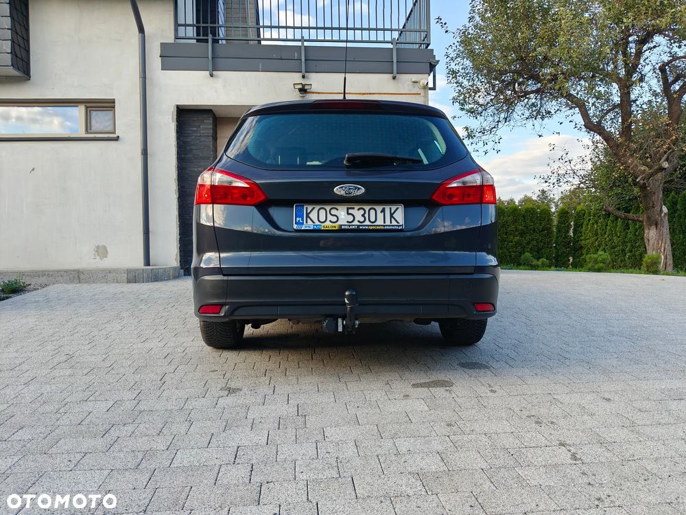 Ford Focus 1.6 Ambiente - 17