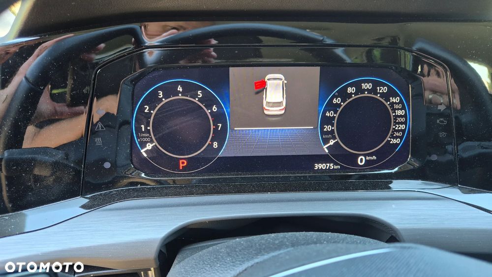 Volkswagen Golf 1.5 eTSI mHEV Style DSG - 4