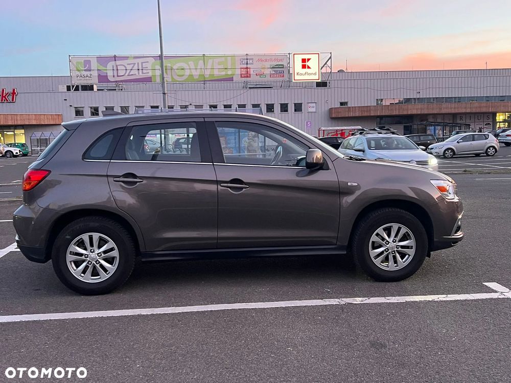 Mitsubishi ASX 1.6 Inform - 9