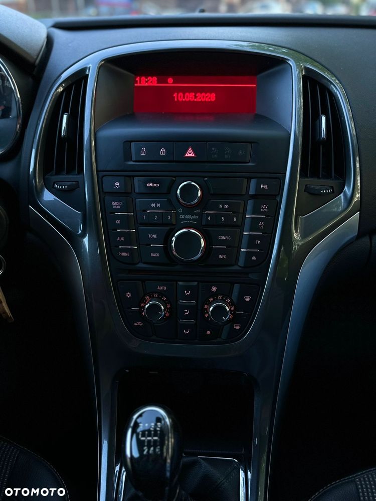Opel Astra 1.4 T Cosmo S&S EU6 - 22