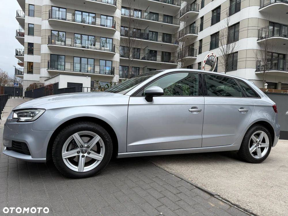 Audi A3 Sportback - 4