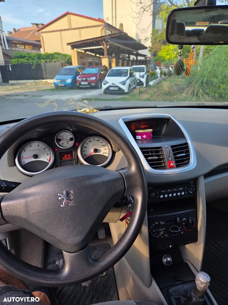 Peugeot 207 1.4E 16V Premium - 5
