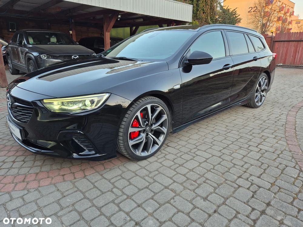 Opel Insignia - 1