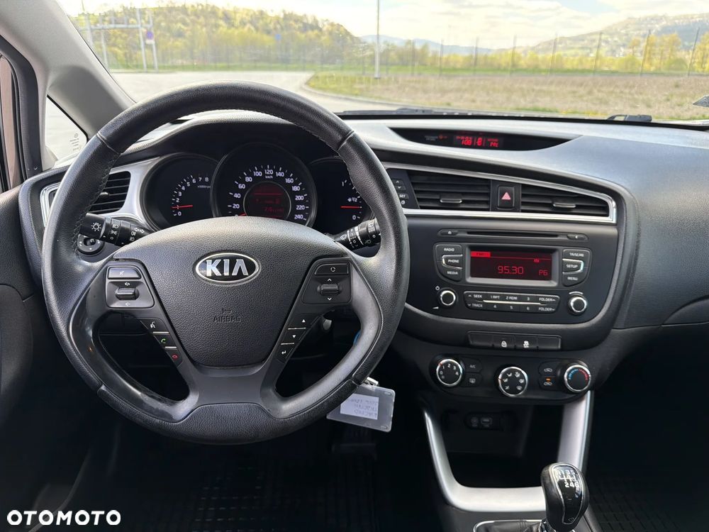 Kia Ceed 1.6 GDI M - 14