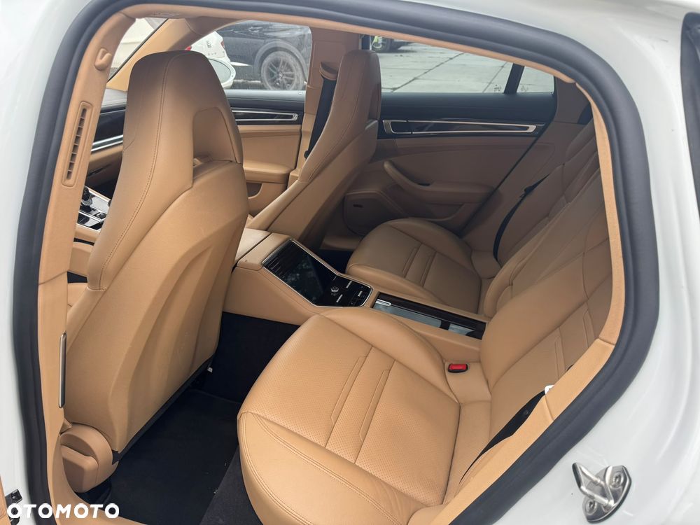 Porsche Panamera - 9