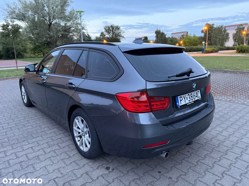 BMW Seria 3 318d - 5