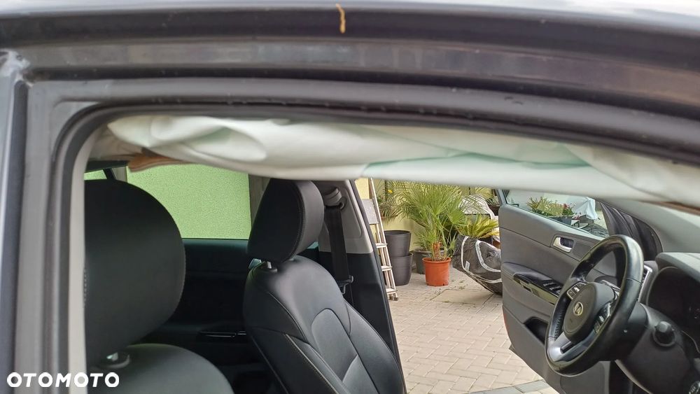 Kia Sportage 1.6 GDI 2WD Black Edition - 35