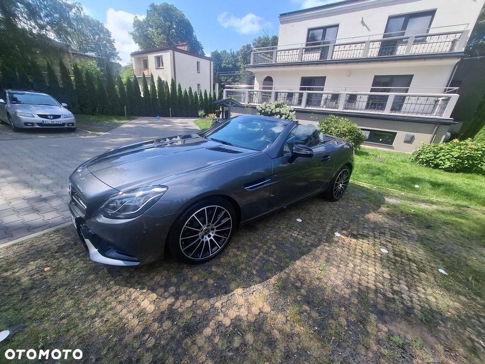 Mercedes-Benz SLC 200 9G-TRONIC RedArt Edition - 25