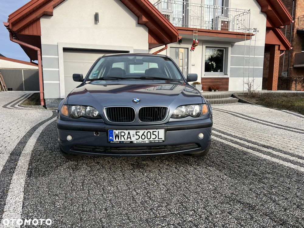 BMW Seria 3 318i Edition Exclusive - 3