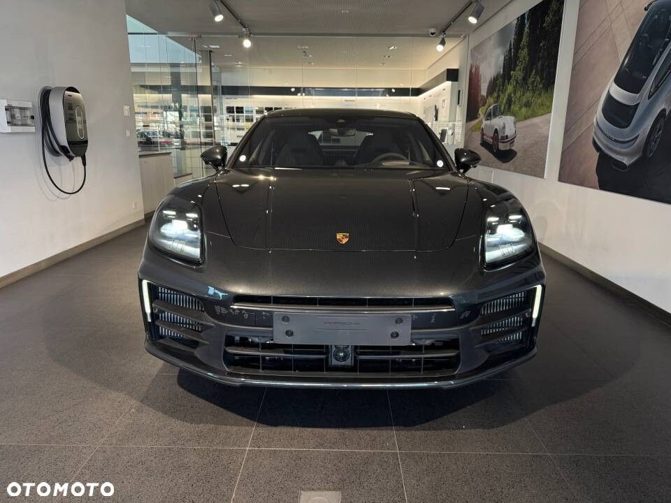 Porsche Panamera 4S E-Hybrid PHEV - 6