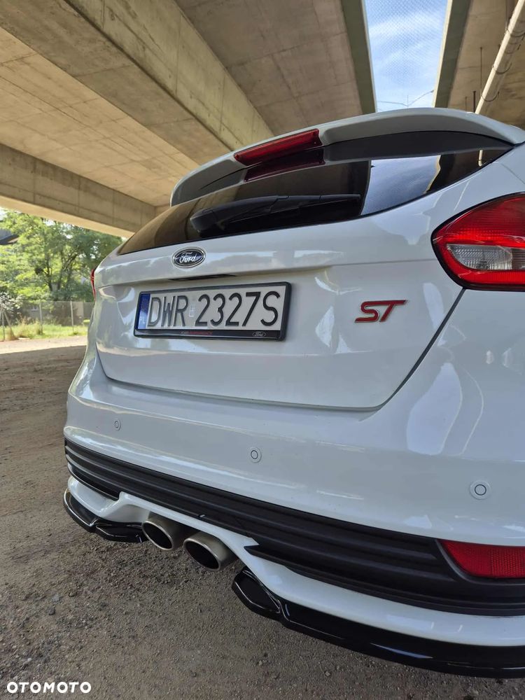 Ford Focus 2.0 TDCi ST PowerShift - 2