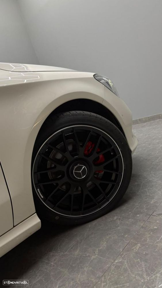 Mercedes-Benz CLA 220 d Shooting Brake Urban Aut. - 13