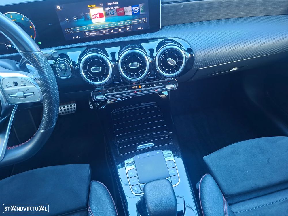 Mercedes-Benz CLA 180 d Shooting Brake AMG Line Aut. - 32