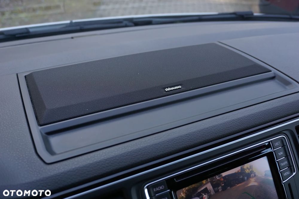 Volkswagen Multivan - 23