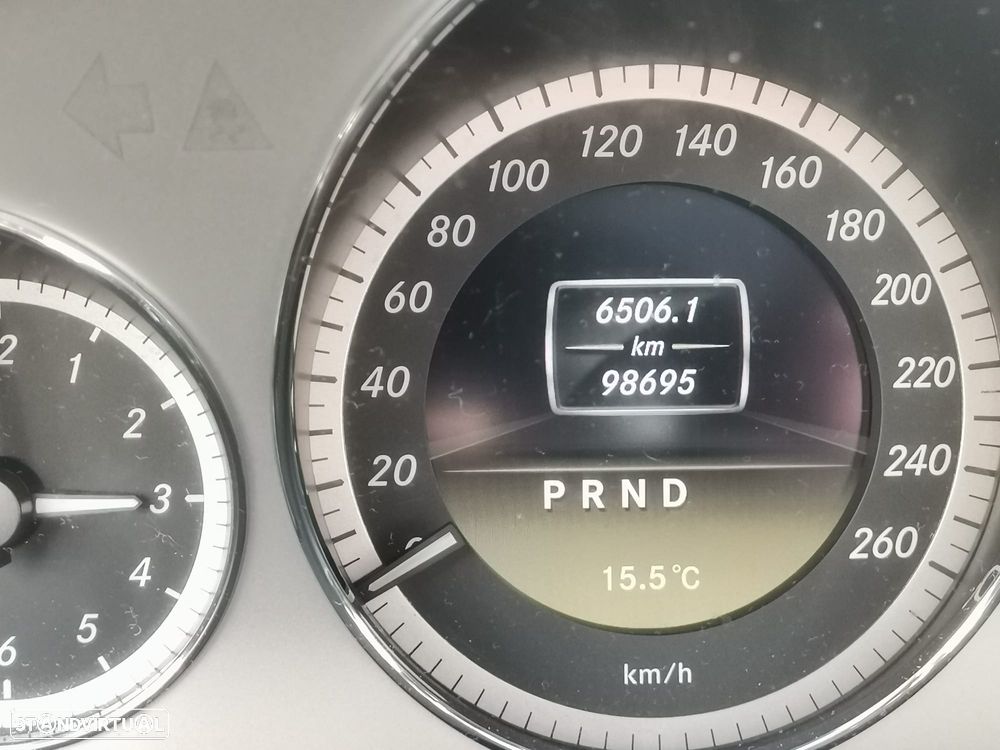 Mercedes-Benz E 250 CDI DPF BlueEFFICIENCY 7G-TRONIC Elegance - 7