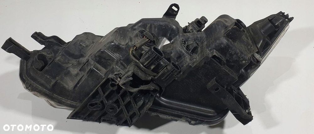 Nissan Qashqai II Reflektor Prawy KOITO 100-19011 - 3