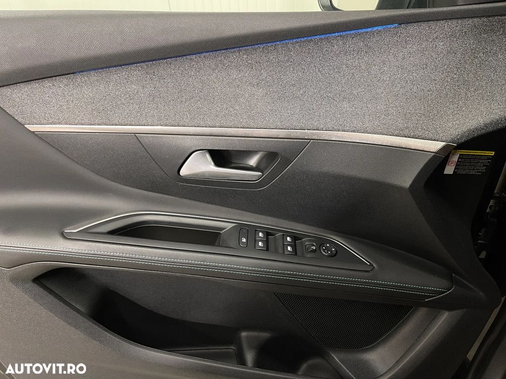 Peugeot 3008 225 e-EAT8 Allure Pack - 27