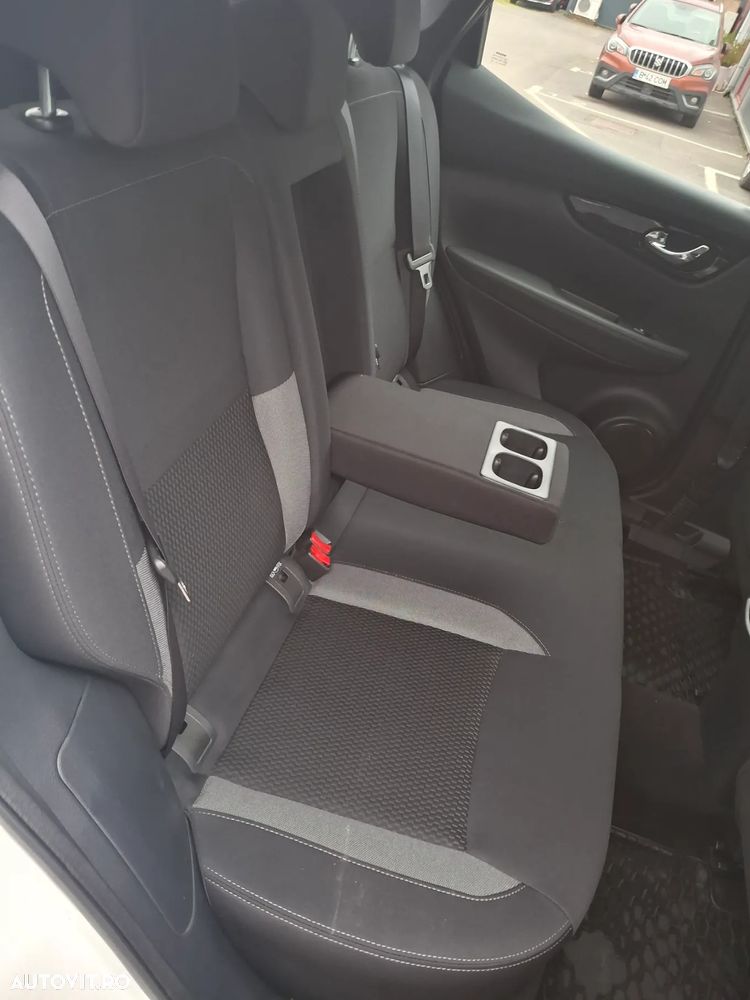 Nissan Qashqai 1.3 138CP 2WD N-Connecta - 12