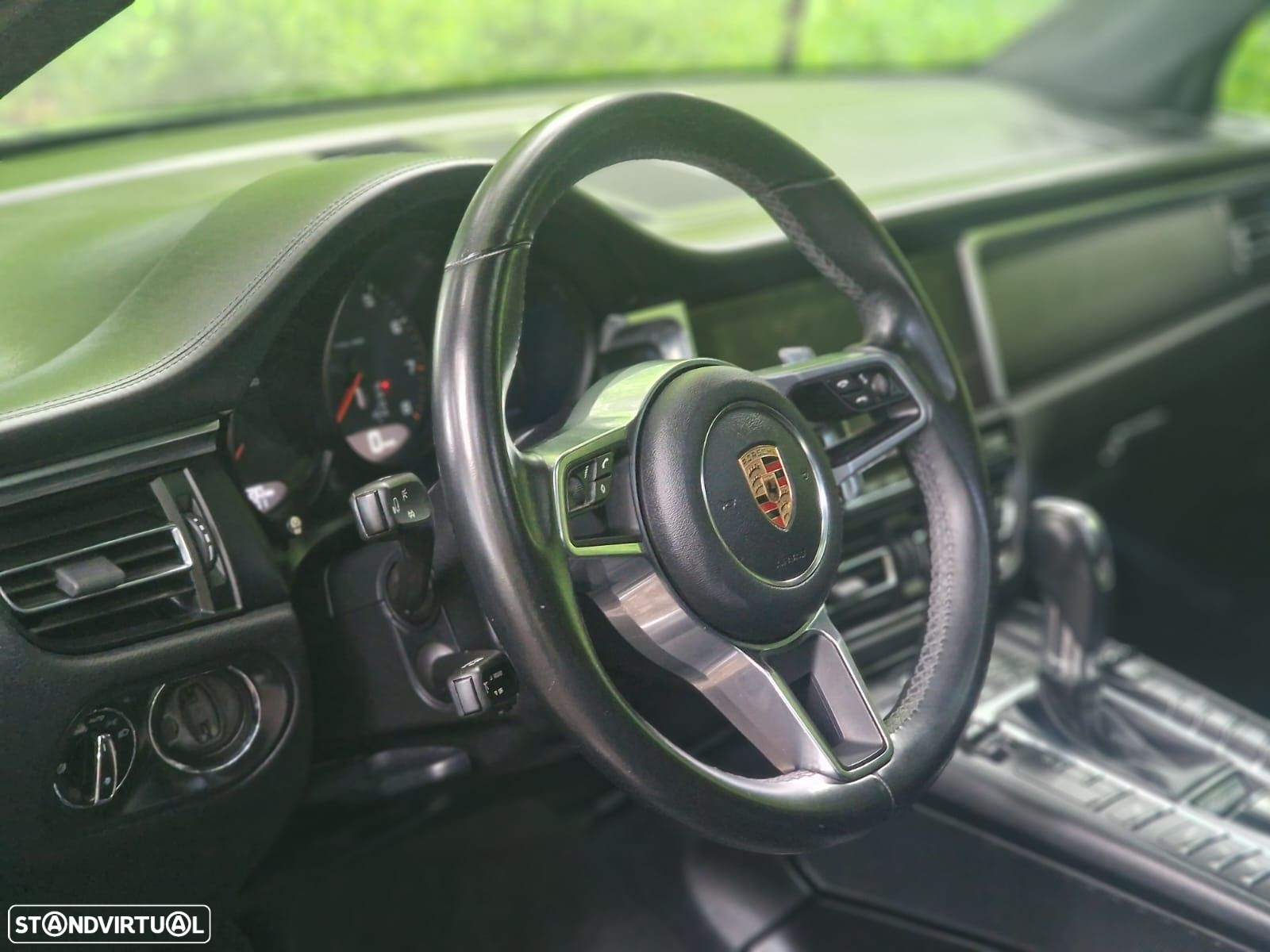 Porsche Macan Standard - 60