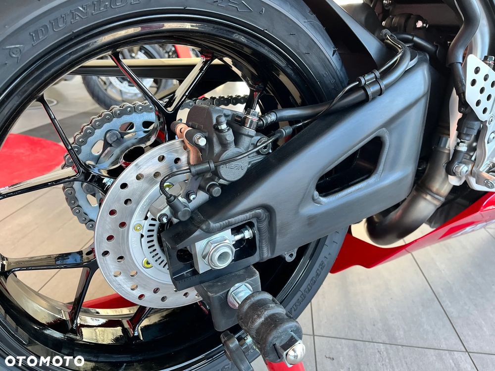 Honda CBR - 11