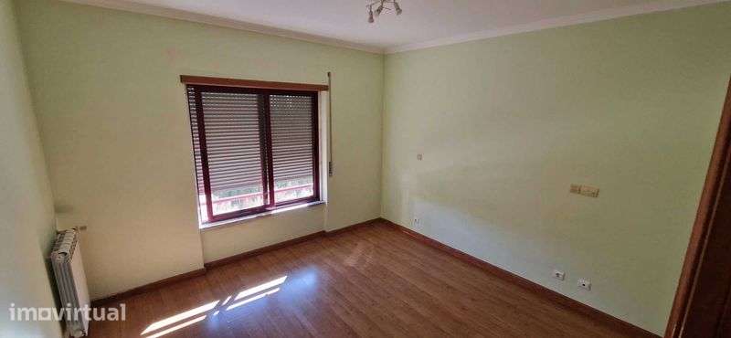 Apartamento T2 na Rua Carlos Reis, Bairro da Carochia, Ramada Odivelas - Grande imagem: 5/8