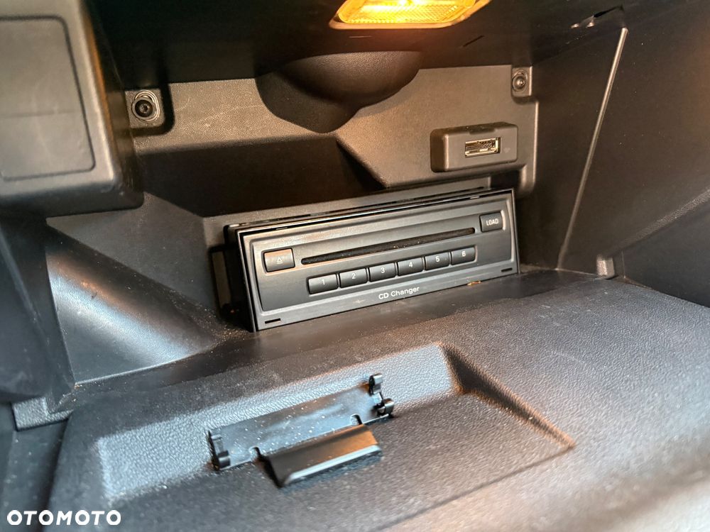 Audi A1 3-drzwiowe 1.4 TFSI S tronic S line edition m S line Sportpaket - 23