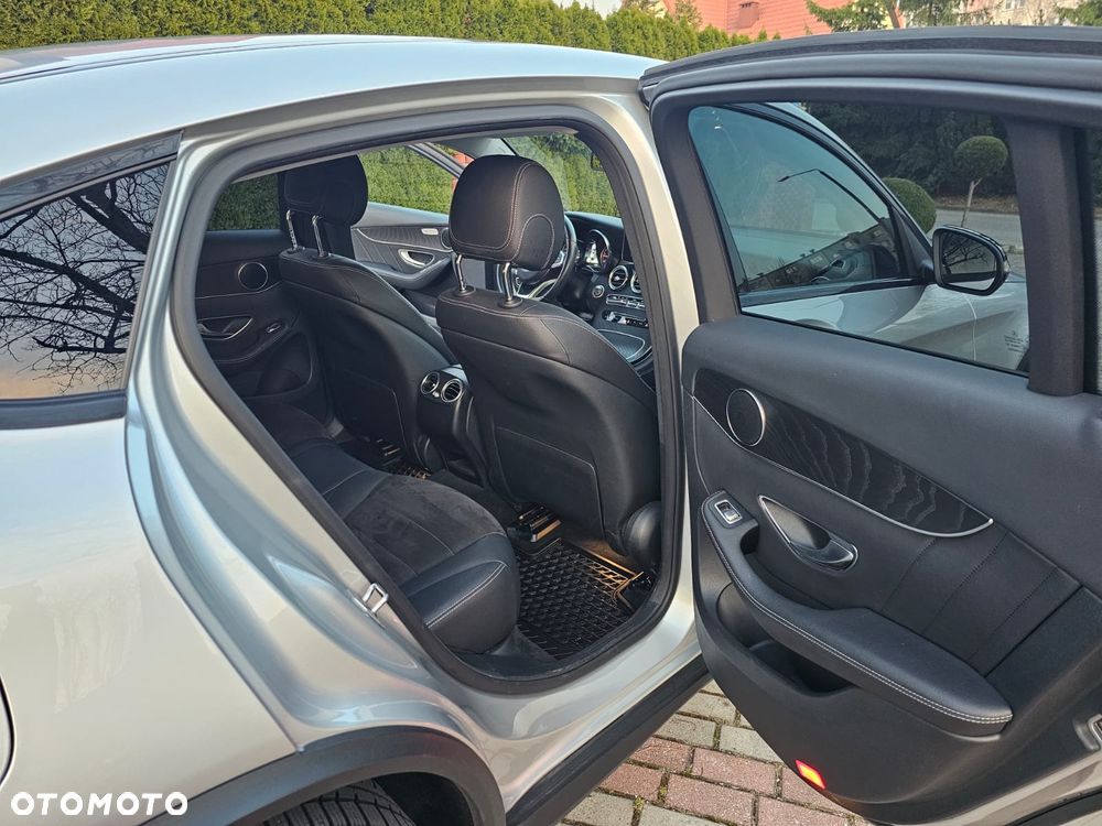 Mercedes-Benz GLC - 12