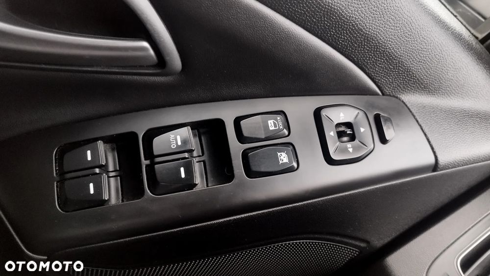 Hyundai ix35 1.6 GDI Premium 2WD - 17