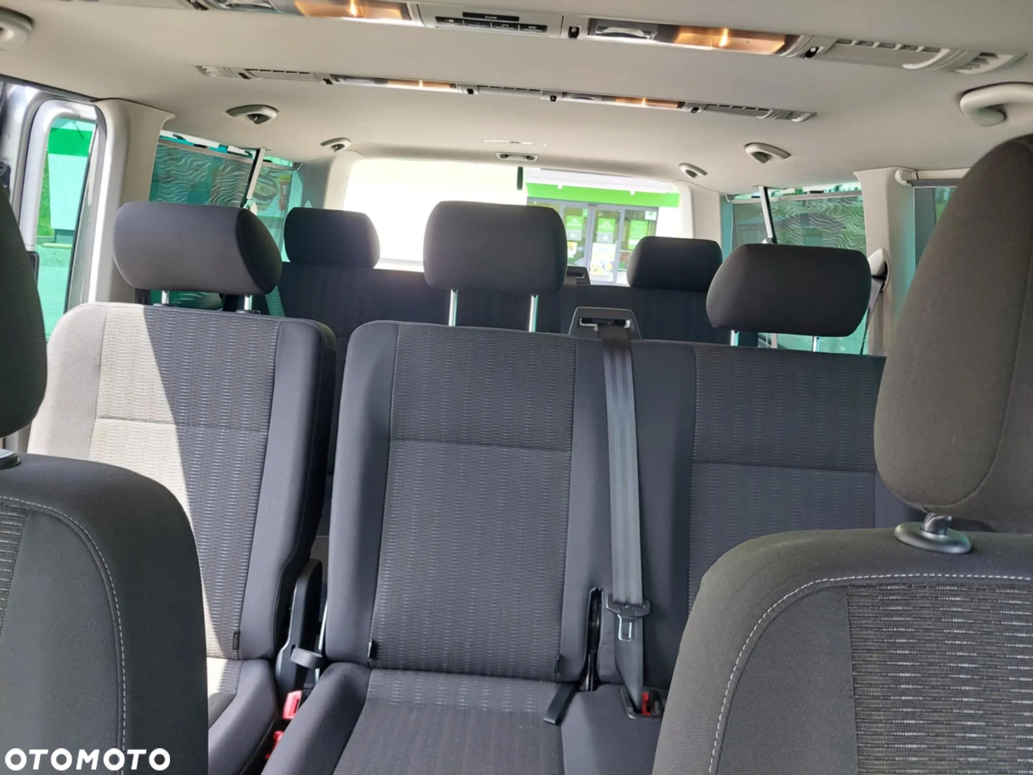 Volkswagen Caravelle 2.0 TDI L2 Comfortline 4Motion - 20